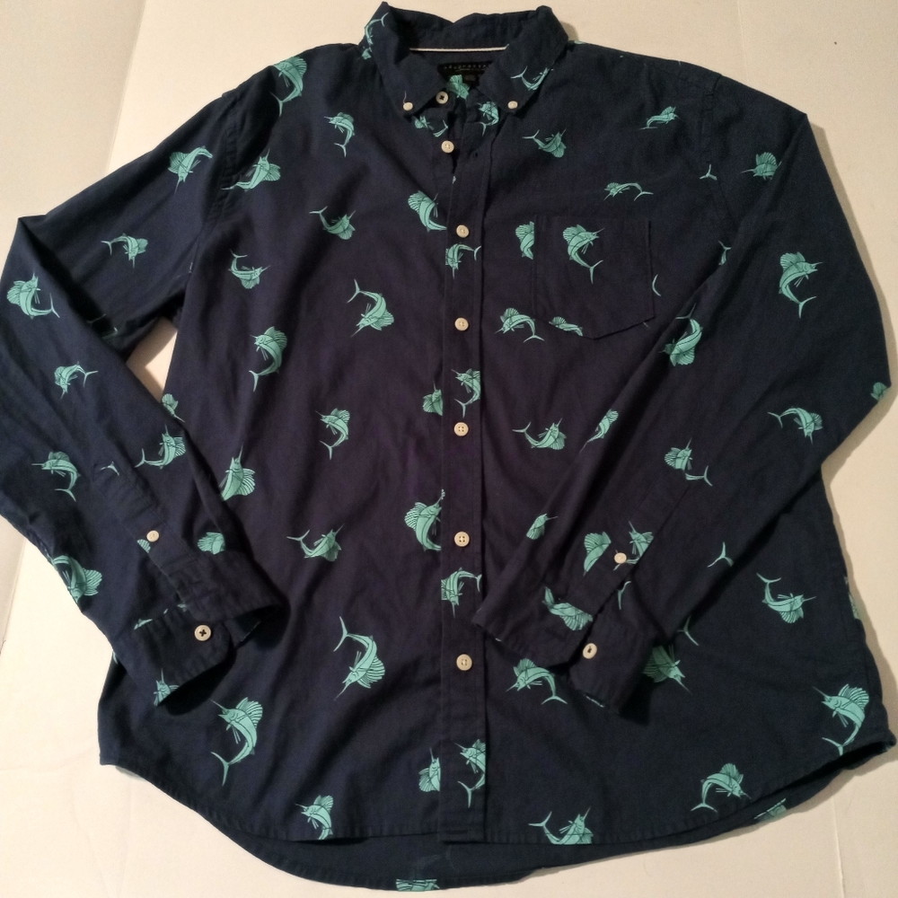 Men's size large Aeropostale fish button-down